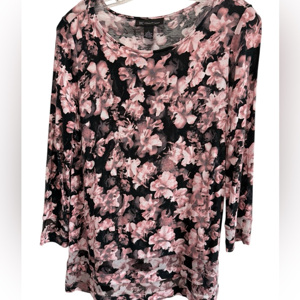 I.N.C International Concepts floral long sleeve top round neck Large